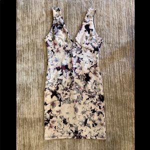 Forever21 floral bodycon dress size L